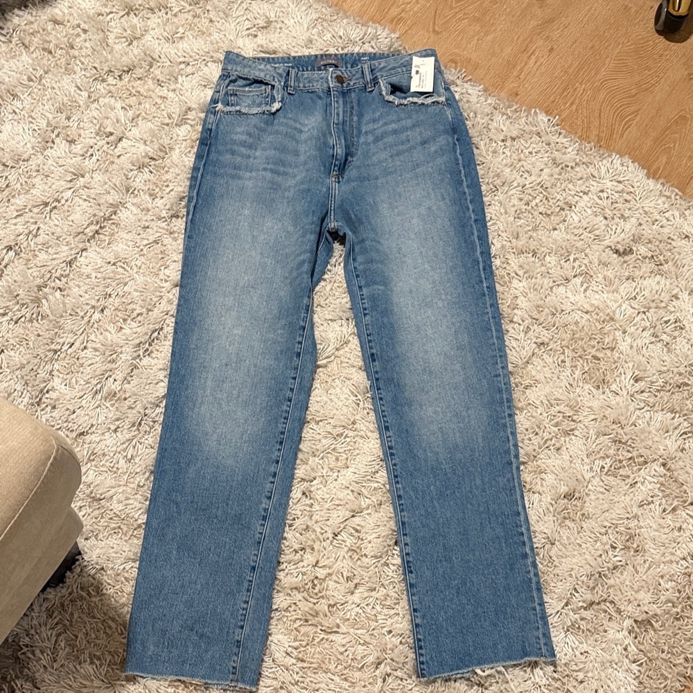DL1961 Women's Classic Blue Straight Leg Jeans